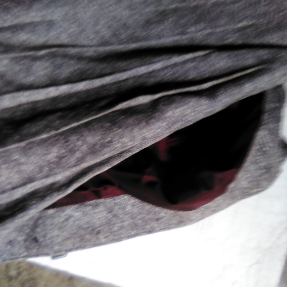 Two piece skirt suit - Picture 7 of 12